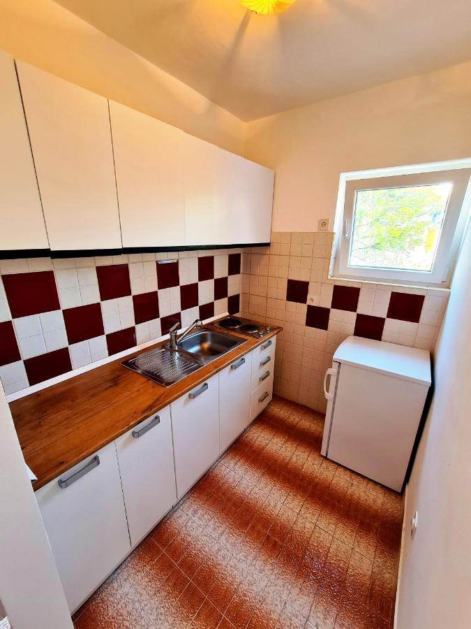 Apartment Jadro Supetar Buitenkant foto